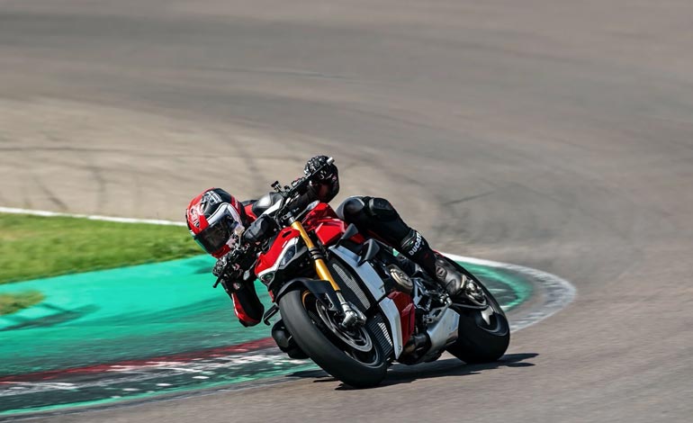 Curiosidades sobre a Ducati Streetfighter V4 S: uma macchina concebida para fazer história